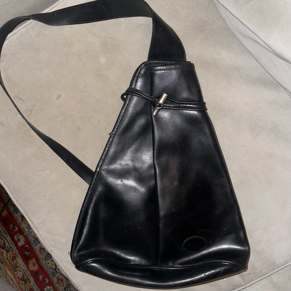 Leather Longchamp sling bag